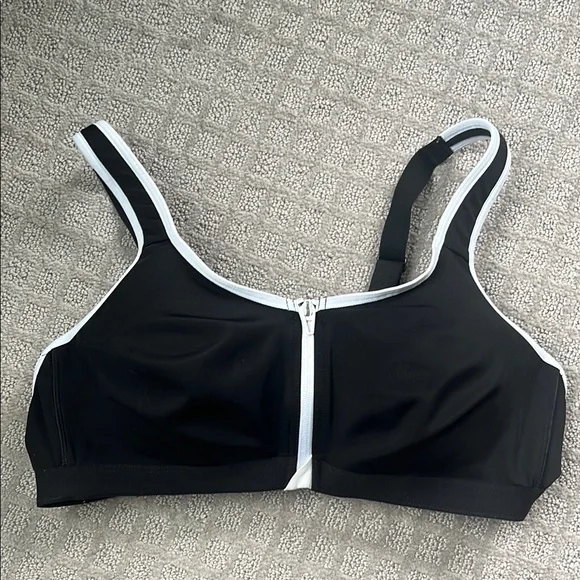 Victoria’s Secret Knockout Front Close Zip Front Black and White Sports Bra 38C - Picture 1 of 4